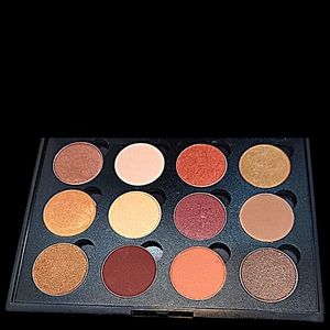 VEGAN PARABEM-Free Cruelty- Free Eyeshadow Palette